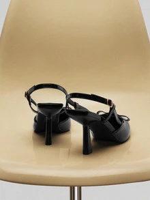 NobleVue Sandálias da Moda Sem Calcanhares de Salto Baixo Bico Fino para Mulheres, Sapatos Casuais Sexy com Tiras Decorativas de Salto Alto, Sapatos Tipo Slip-On Único Tira para Festas e Eventos Na Cor Bordô - Preto - Visão 5