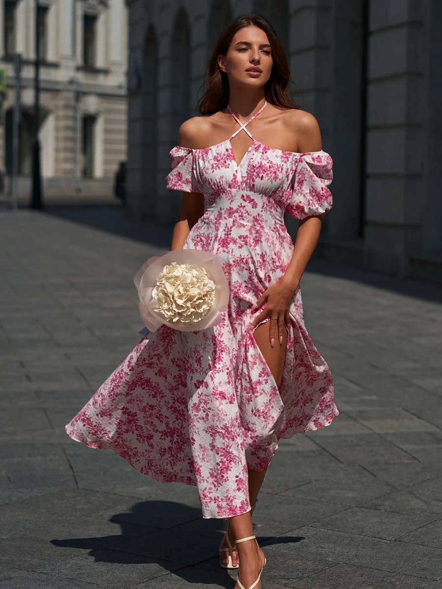 Đầm maxi cổ yếm/trễ vai in hoa màu hồng hiệu Solstice Apparel, tay phồng, eo thắt, xẻ tà, phong cách lãng mạn Pháp, hoàn hảo cho đi làm hàng ngày, đi chơi và du lịch, đầm đa năng mùa xuân hè thanh lịch - Hồng - Xem 1