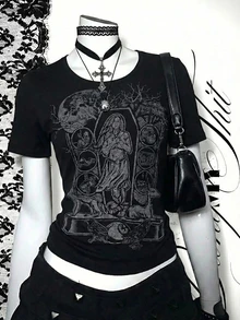 T-shirt femme avec imprimé de cartes de tarot gothique, coupe slim, style sous-culture mystérieux, manches courtes. Convient pour la mode sombre, les fêtes à thème tarot, le style de rue décontracté, les costumes d'Halloween - Noir - Voir 4