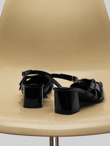 NobleVue 女士黑色漆皮尖头扣环粗跟浅口鞋，优雅正式高跟鞋，时尚露跟高跟鞋 - 黑色 - 查看 5