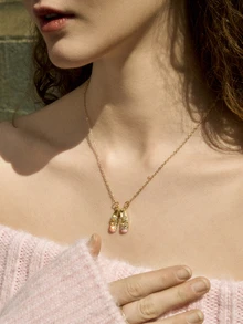 Hatastic 1pc Elegant Rhinestone Ballet Shoe Pendant Necklace, Fashionable And Chic - Pink - View 2