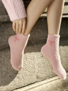 Hatastic 5 Pairs Mink Plush Bow Fluffy Mid-Calf Socks, Cute & Sweet Mid-Calf Socks, Thick & Warm For Home, Sleep, Bow Pattern, Soft & Comfortable, Suitable For Autumn/Winter Christmas Gift - Multicolor - View 3