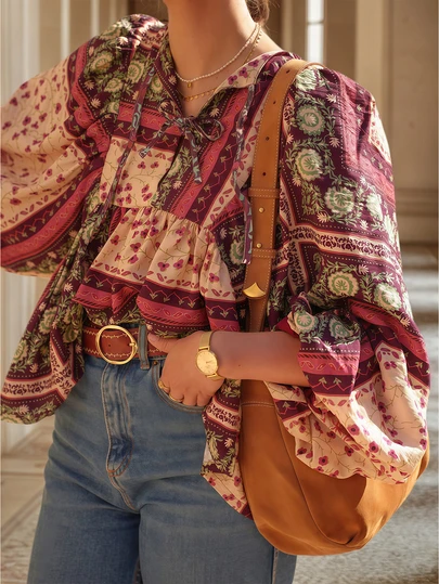 2026 复古花卉女式衬衫，V 领系带泡泡袖休闲宽松衬衫，早春图案T恤