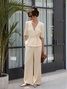 女士优雅两件套，V领收腰西装外套，阔腿口袋长裤套装，办公室/工作装 - 杏色 - 查看 3