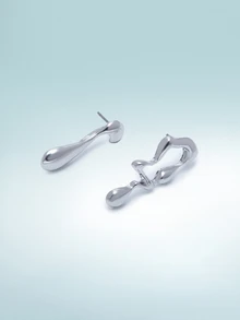 Rollcall 1pair Simple & Creative Asymmetrical Music Note Shaped Earrings With Cold Tone Design, Suitable For Daily Wear And Work Commute For Women - Silver - View 4