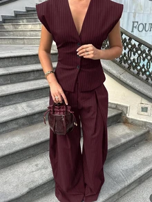 Women's Fashionable And Elegant 2-Piece Outfit, Sleeveless V-Neck Striped Blazer Top And Pleated Wide-Leg Pants Set, Summer Vacation - Burgundy - View 2
