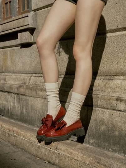 Hatastic 女士勃艮第酒红色乐福鞋，圆头中跟一脚蹬鞋，时尚蝴蝶结装饰皮革平底鞋，学院风厚底坡跟休闲鞋