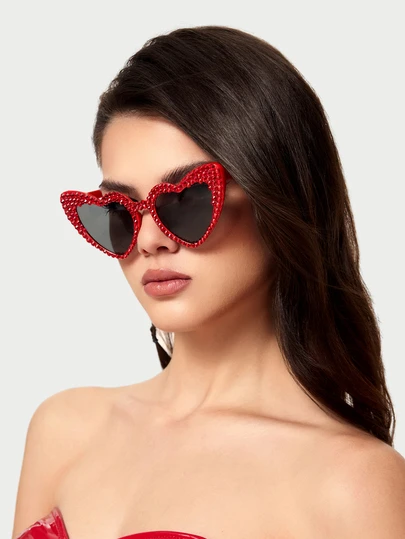 DareSee New European And American Women's Heart-Shaped Handmade Decorative Rhinestones; Essential For Travel Beach Accessories For Women Glasses Shades Valentine's Day For Summer Beach Vacation,Outdoor,Travel