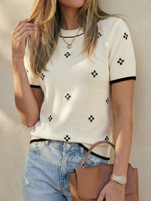 Women's Minimalist Clover Print Contrast Trim Slim Fit Crew Neck Knit Top - White - View 3