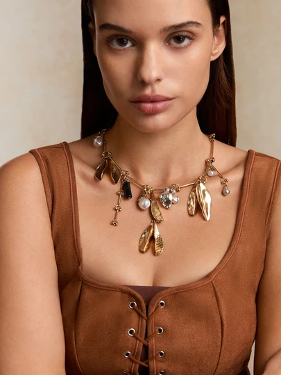Tropiscape 1pc Luxury Metal Flower Pendant Necklace, Elegant European Style Valentine's Day Valentines,Mom,Mother,Mother's Day,Gift