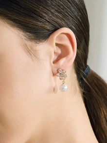 Clariva 1 par de elegantes y dulces pendientes de mujer con flor rosa de diseño de lujo y perla sintética de diseño único - Amarillo Oro - Ver 4