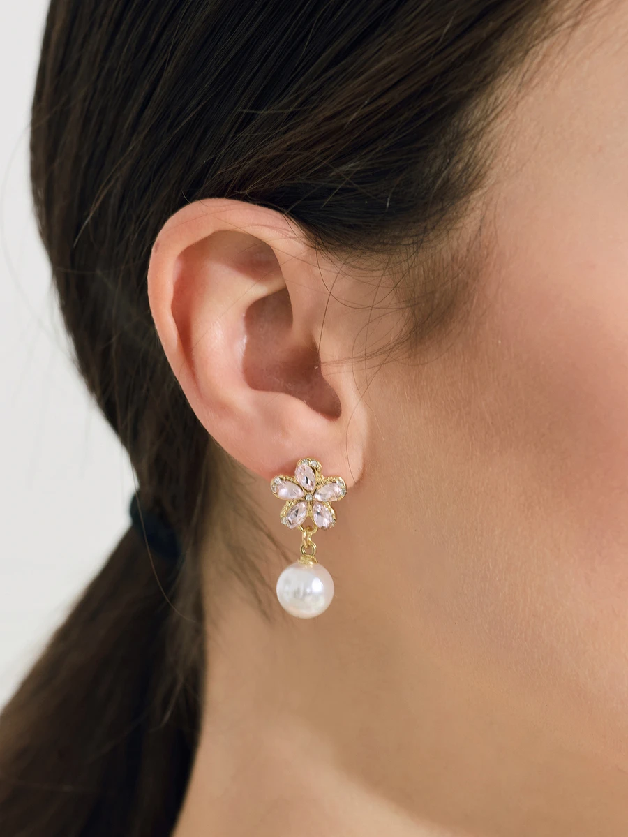 Clariva 1 par de elegantes y dulces pendientes de mujer con flor rosa de diseño de lujo y perla sintética de diseño único - Amarillo Oro - Ver 1