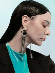 Rollcall 1 Pair New Creative Snail Tassel Inlaid Acrylic Elegant And Unique Drop Earrings, Versatile For Daily Wear - Silver - View 1