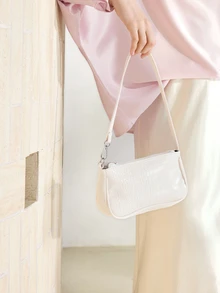 Clariva 新款时尚百搭纹理链条肩带单肩包，女士腋下手提包 - 白色 - 查看 5