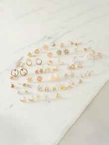 Clariva 時髦花卉圖案,月亮&蝴蝶形狀每天簡約風耳環 - 彩色 - 查看 2