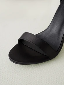 Clariva 女士时尚新款舒适晚间度假系带高跟罗马粗跟派对舞蹈凉鞋 - 黑色 - 查看 3