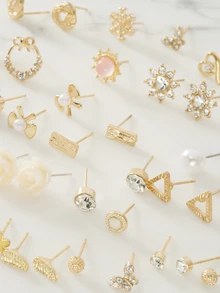 Clariva 時髦花卉圖案,月亮&蝴蝶形狀每天簡約風耳環 - 彩色 - 查看 4