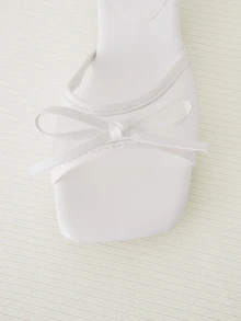 Clariva 1. 夏季新款软皮方头弹力带凉鞋，网眼透气蝴蝶结粗跟凉鞋，百搭粗跟拖鞋，女士白色高跟鞋 - 白色 - 查看 4