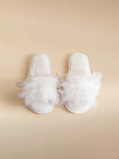 Glizzene Fall/Winter Fashionable Fluffy House Slippers, Indoor Faux Fur Slide Slippers With Lace Trim, Non-Slip Quiet Flat Strap Slippers For Women, Suitable For All Seasons Wedding Wedding