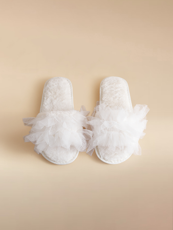 Glizzene Fall/Winter Fashionable Fluffy House Slippers, Indoor Faux Fur Slide Slippers With Lace Trim, Non-Slip Quiet Flat Strap Slippers For Women, Suitable For All Seasons Wedding Wedding