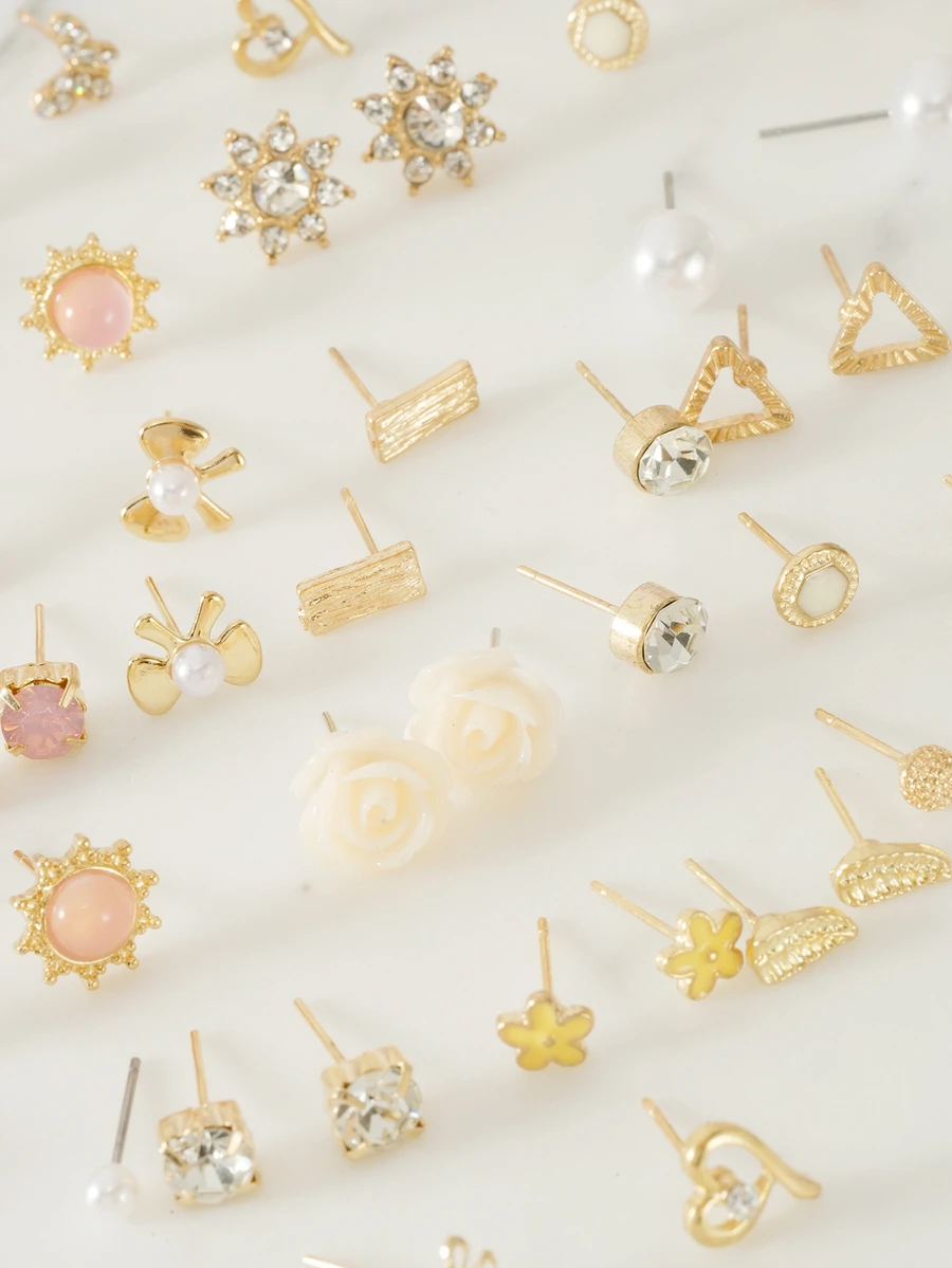 Clariva 時髦花卉圖案,月亮&蝴蝶形狀每天簡約風耳環 - 彩色 - 查看 1