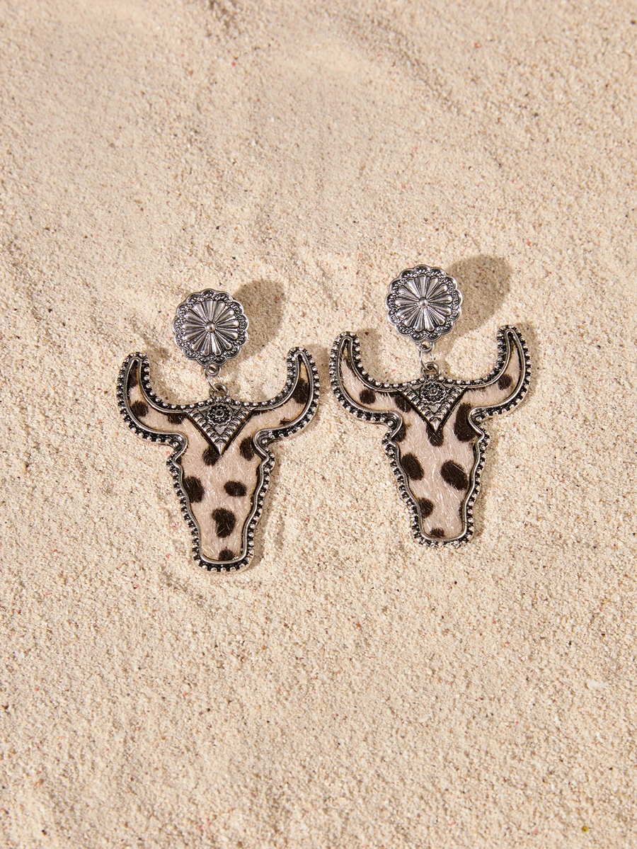 Tropiscape 1 Pair Retro Bull Head Design Fashion Personalized Earrings, Leopard Print Horse Hair Unique Exaggerated Earrings - Multicolor - View 1