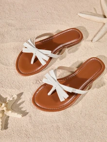 Tropiscape 女士時尚休閒和假日風格PU蝴蝶結開槽前開式圓頭拖鞋，舒適白色夏季涼鞋/平底拖鞋 - 白色 - 查看 2