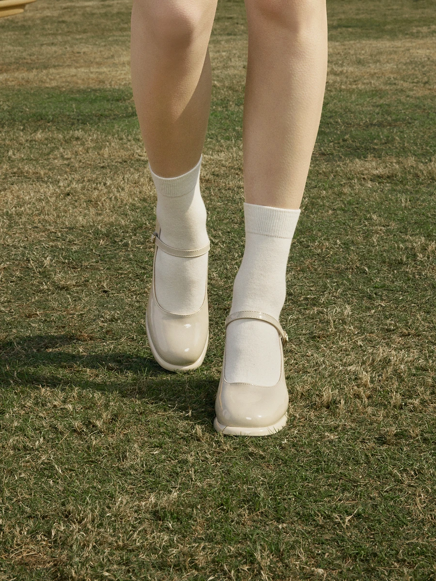 Hatastic 2025秋冬季圆头粗跟玛丽珍防水厚底鞋，优雅女士高跟鞋 - 杏色 - 查看 1