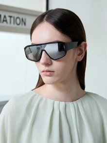 CHICVUE 1pair Women One-Piece Fashionable Sunglasses For Outdoor Travel Street Sunglasses Beach Sun Glasses Beach Accessories For Women Sun Glasses Sunglasses Shades Basics And Suit For Sweater Jeans Sweatpants Hoodie Jackets Dress And Long Sleeve Shirt Fashionable Shade Elegant Outfit Family Outings Travel Vacation Holiday For Summer Beach Vacation,Outdoor,Travel - Silver - View 2