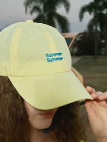 Hatastic Mũ lưỡi trai mềm mại, màu kẹo ngọt, in chữ thời trang, thoáng khí, chống nắng dành cho nữ, thích hợp cho các hoạt động ngoài trời mùa xuân/hè, du lịch, lễ hội âm nhạc. - mũ bóng chày khô nhanh - Xem 2