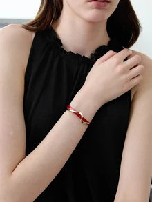 CHICVUE 1pc Fashionable & Versatile Simple Curved Acrylic Bracelet - Burgundy - View 6