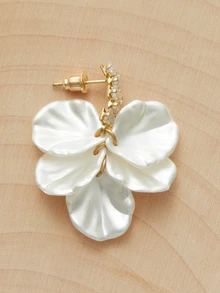 Glizzene 1pair French Style White Petal Shaped Drop Earrings Valentine's Day Wedding - White - View 3