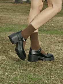 Hatastic 2025年新款厚底玛丽珍鞋，适合搭配连衣裙，带扣乐福鞋，复古百搭 - 黑色 - 查看 3