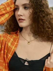 Hatastic Dây chuyền hình cỏ bốn lá bằng thép không gỉ dành cho nữ/bé gái, mặt dây chuyền hình cỏ bốn lá tối giản bằng vàng 14k - Dây chuyền cỏ bốn lá, trang sức, dây chuyền cỏ bốn lá may mắn, quà tặng sinh nhật/Ngày Valentine/tốt nghiệp, quà tặng lễ hội âm nhạc. - Đơn giản - Xem 4