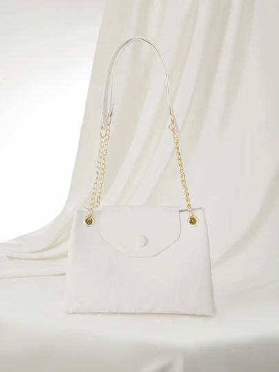 Clariva 时尚休闲简约链条腋下包兼具翻盖水桶单肩包的功能，适合购物、携带钱包，尤其适合年轻女性、大学生、年轻职业人士和上班族。它们非常适合办公室、大学、工作、商务、通勤、户外、旅行和徒步等场合。