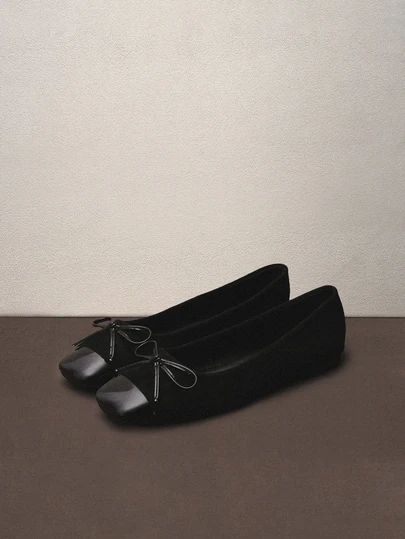 Hatastic 2025新款蝴蝶结方头粗跟平底套脚休闲舒适软底女鞋音乐节