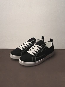 Hatastic Women's Casual Sporty Canvas Sneakers, Breathable Non-Slip Student Shoes - Black - View 1