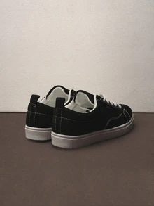 Hatastic Women's Casual Sporty Canvas Sneakers, Breathable Non-Slip Student Shoes - Black - View 5