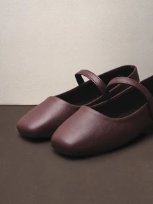 Hatastic New Summer Women's Fashionable Versatile And Elegant Low Vamp Grandma Shoes, Comfortable And Simple High-End French Elegant Flat Shoes Music Fest - Brown - View 4