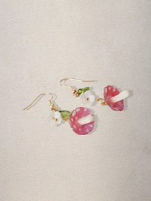 Hatastic 2pcs/Set Countryside Style Polka Dot Acrylic Mushroom Earrings For Girls, Artistic And Fun Personalized Ear Hooks - Multicolor - View 3