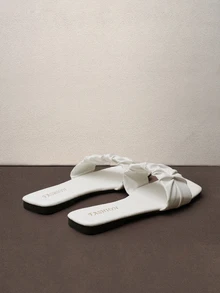 Hatastic New Pleated Ruffle Square Toe Casual Flip Flops, Flat Holiday Style Sandals Music Fest - White - View 4