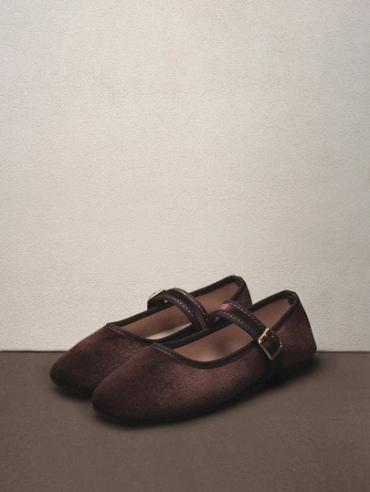 Hatastic 跨境大码35-43秋春新款时尚黑色麂皮方头平底鞋，日常穿搭棕色一脚蹬鞋，紫红色单扣平底鞋，适合连衣裙，图案随机，玛丽珍鞋