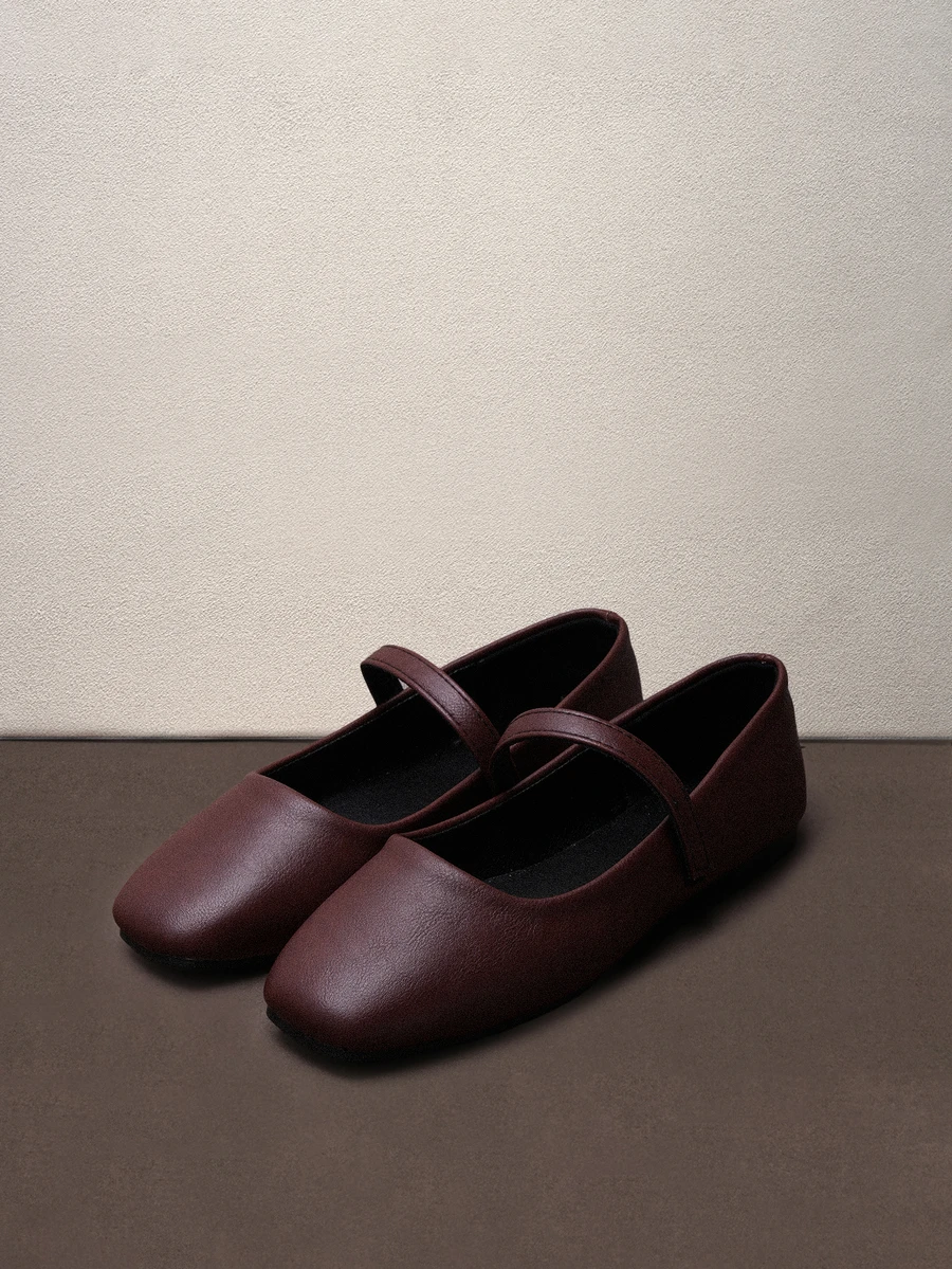 Hatastic 新款夏季女士时尚百搭优雅低帮奶奶鞋，舒适简约高端法式优雅平底鞋音乐节 - 棕色 - 查看 1