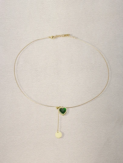 Hatastic 1 Stück Edelstahl Smaragd Diamant Herz Form Titan Stahl verstellbare Halskette für Frauen, leichtes, luxuriöses, minimalistisches Design, geeignet für täglichen Gebrauch und als Geschenk