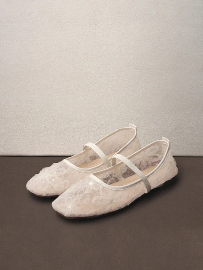 Hatastic 2025 Autunno Donne taglie forti Mocassini casual da esterno con punta quadrata, in pizzo, decorazione a rose, traspiranti, con design traforato, versatili, ballerine, Mary Jane, adatti per festival musicali