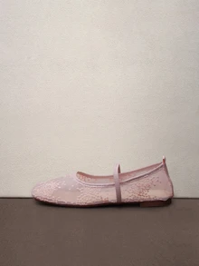 Hatastic 秋冬优雅玫瑰花方头蕾丝网面女鞋，户外休闲婚礼派对透气镂空平底芭蕾鞋，百搭乐福鞋，玛丽珍音乐节 - 杏桃粉紅色 - 查看 3