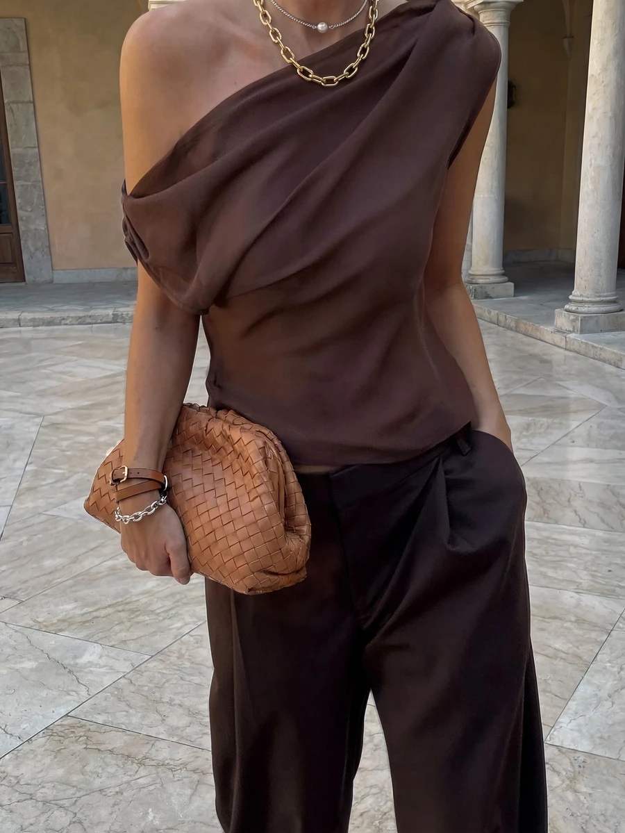 Elegante blusa asimétrica con volantes, cuello asimétrico, delgada, sexy, casual, de negocios, para ir a la oficina, de uso diario, para el verano - Marrón - Ver 1