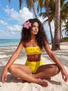 Bộ bikini mùa hè gợi cảm với họa tiết chữ màu vàng tươi, áo hai dây và quần đùi cạp cao, thiết kế nâng ngực, trang phục đi biển retro không thể thiếu cho kỳ nghỉ. - Màu vàng - Xem 4