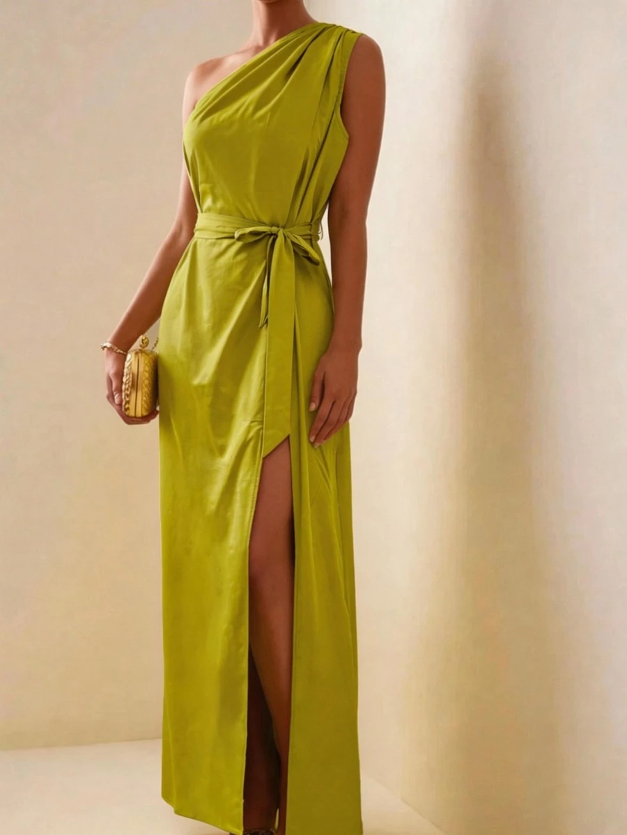 Vestido de noche largo con abertura lateral, cuello asimétrico y cinturón, adecuado para fiestas, bodas y ocasiones formales - Amarillo - Ver 1