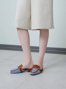 CHICVUE Sepatu Mule Bertumit Rendah Modis Musim Gugur 2025 dengan Blok Warna, Sepatu Loafer Datar Wanita Nyaman dengan Ujung Bulat dan Tertutup - Biru - View 2